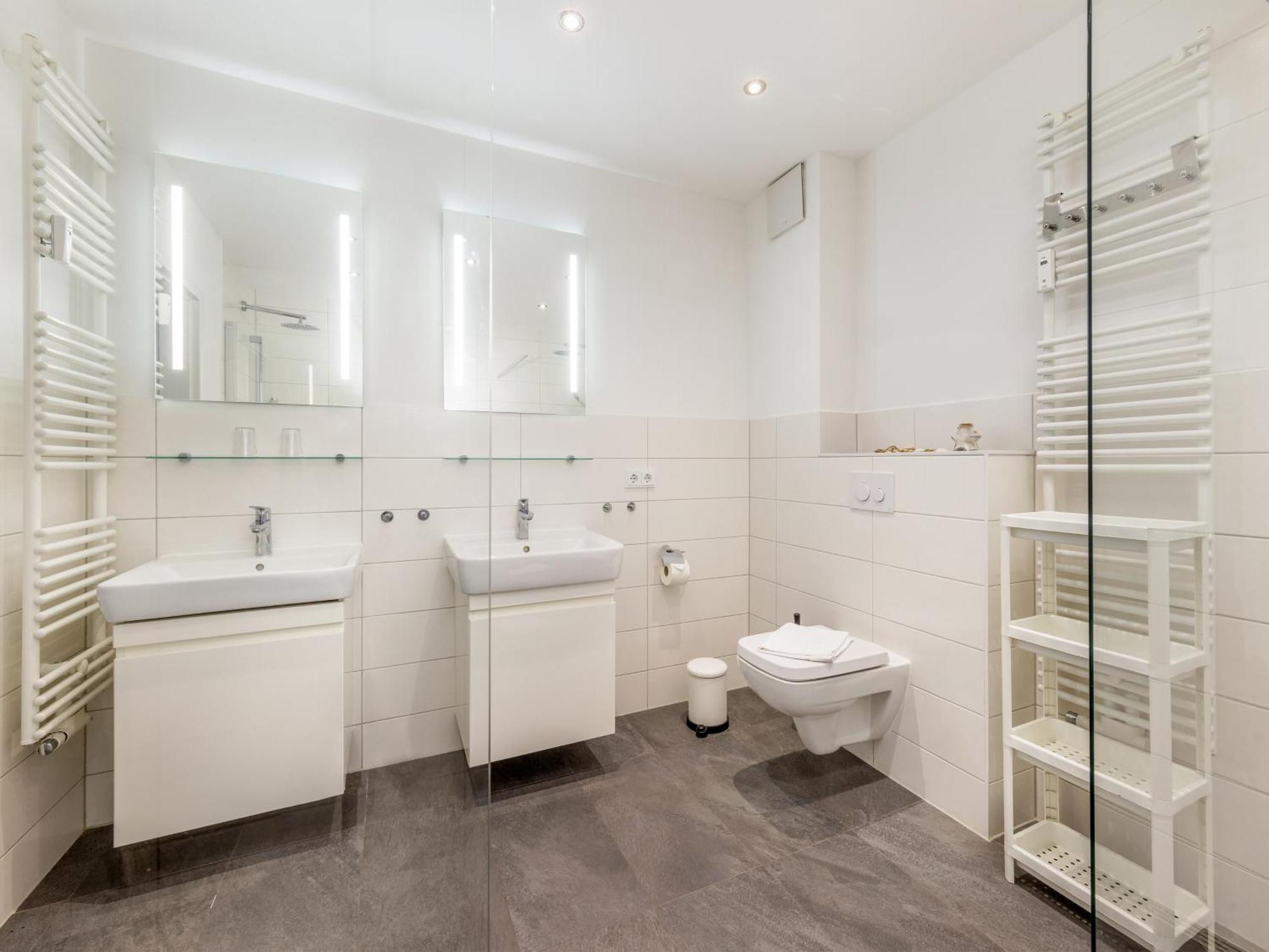 Ferienwohnung Strandlaeufer In Der Residenz Clara Sophia Binz Extérieur photo